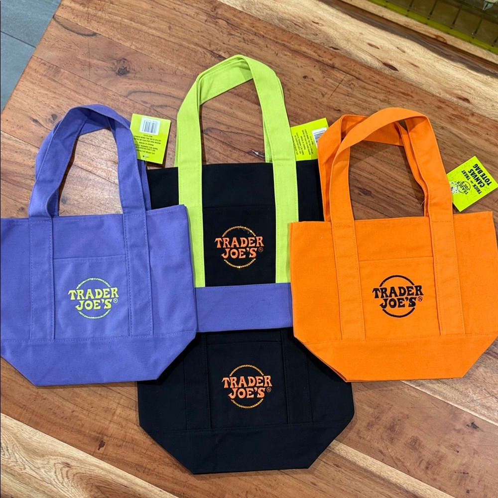 Trader Joe's rhinestone Reusable Tote Bags Set